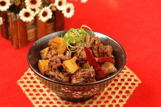 Vịt kho măng hấp dẫn vô cùng