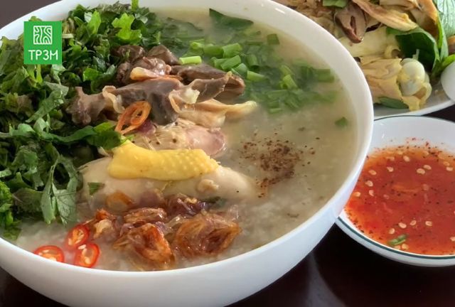 cach-nau-chao-ga-mien-trung