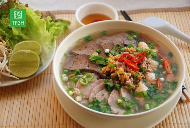 cach-nau-hu-tieu-mien-tay