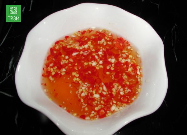 pha-nuoc-cham-thit-luoc